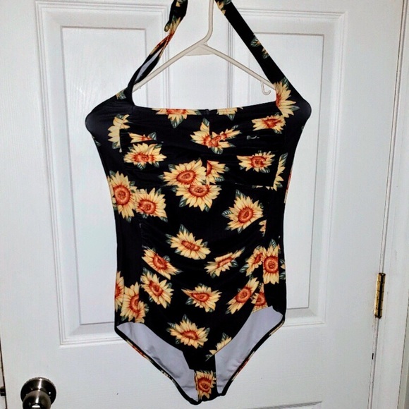 Other - 🆕 Sunflower Swimsuit 🌻